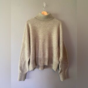 H&M Women's Turtleneck Sweater - Green